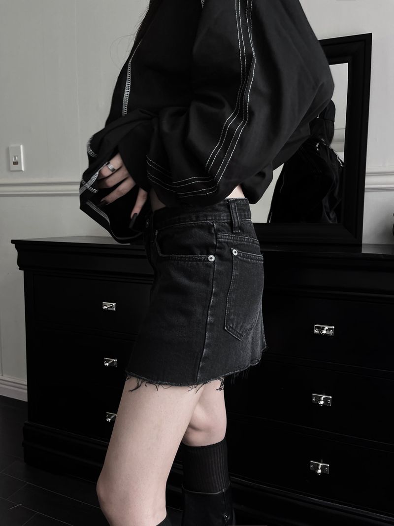 vintage like damage denim skirt