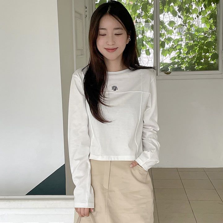 STITCH LINE CROP T-SHIRT