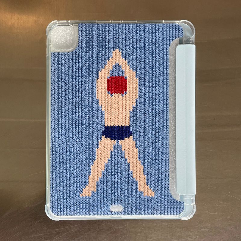 DELPHIN(デルフィン)の「SWIMMER iPAD HARD JELL CASE_MAN(Smartphone Accessories)」