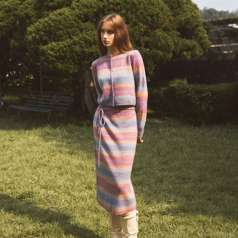 PASTEL GRADATION HEART BUTTON CARDIGAN - PURPLE
