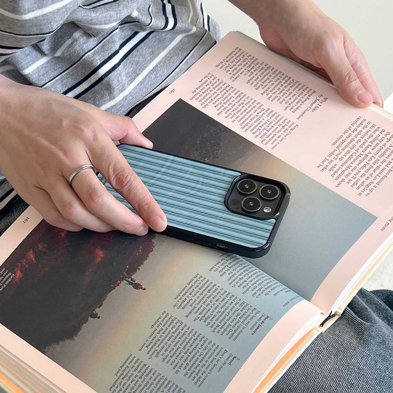 WALKONWAKE（ウォークオンウェイク）の「[Glass]  ストライプケース(green)（スマホグッズ/小物）」