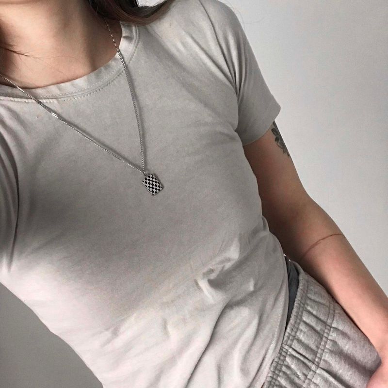 check pattern necklace