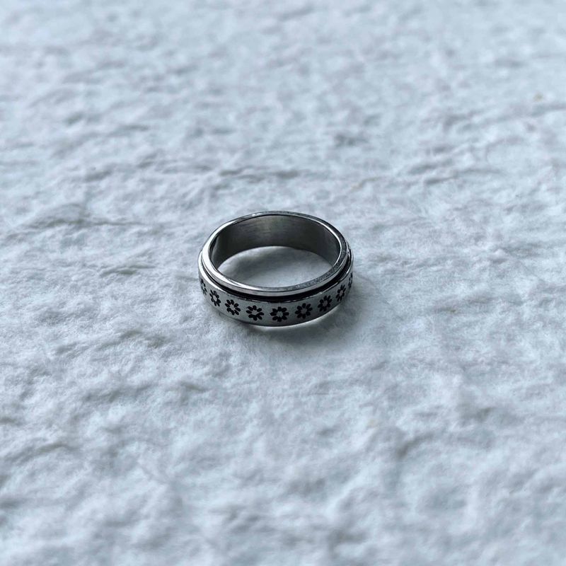 Floral Track Ring