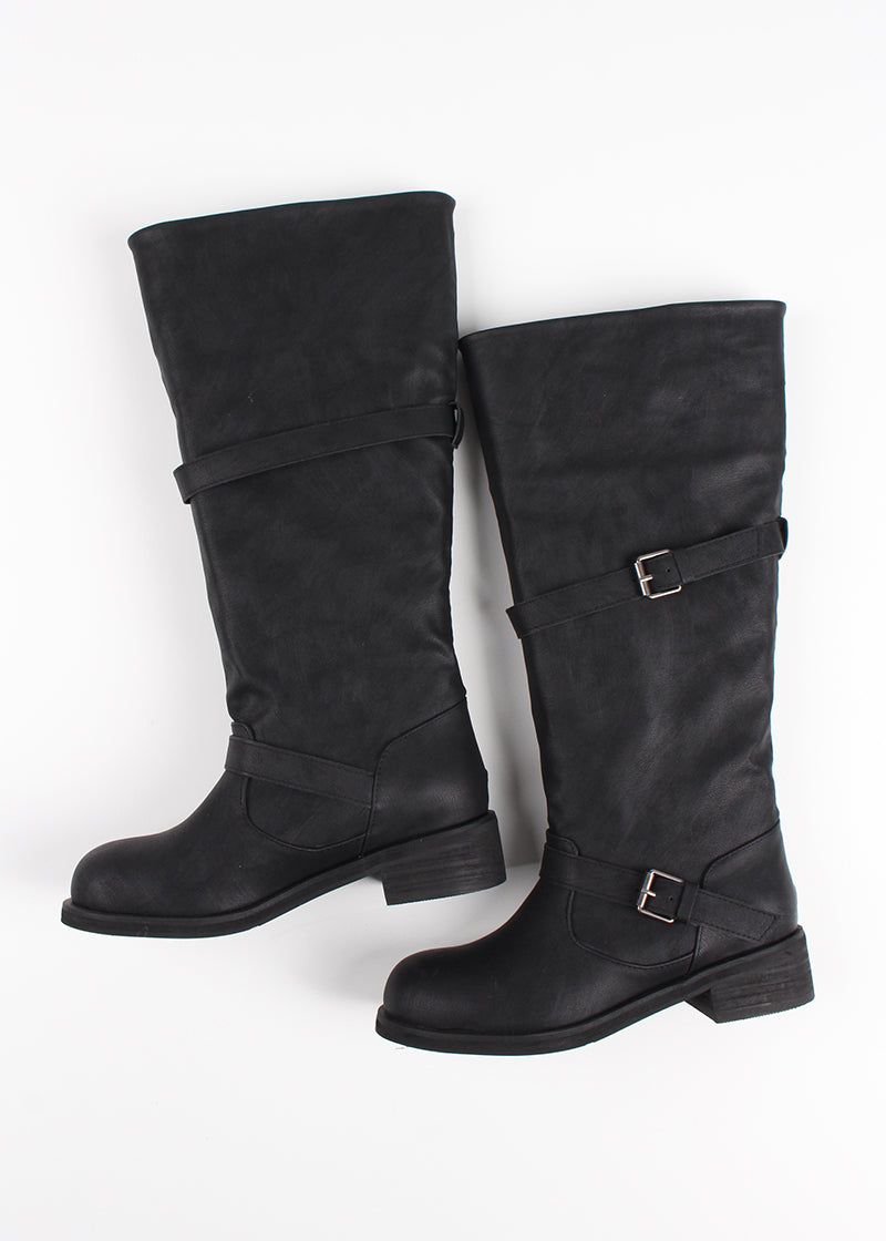 LOOSE BELT MIDDLE BOOTS