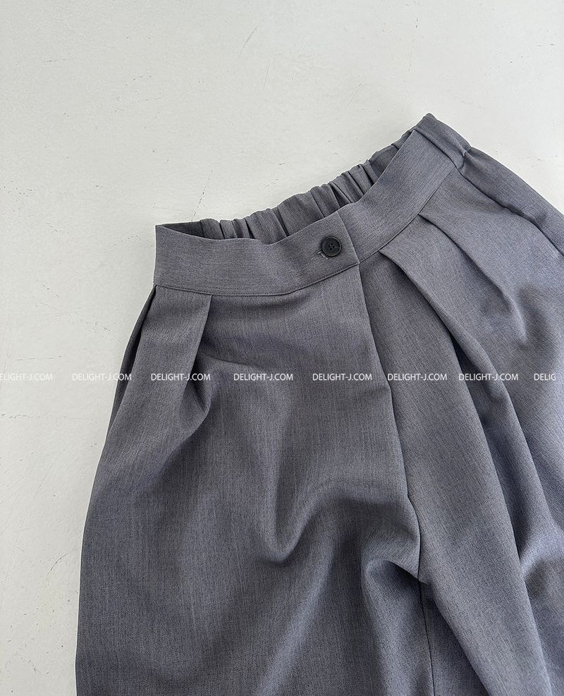 Bermuda Pintuck Slacks Shorts