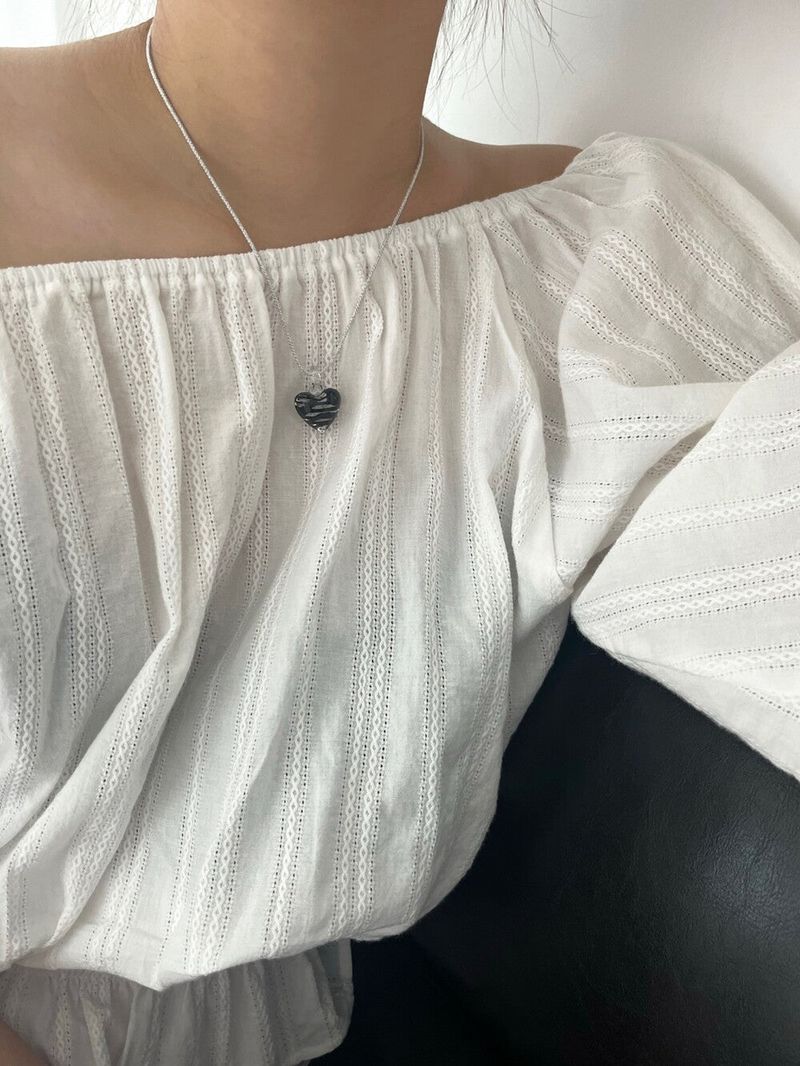 Heart glass necklace