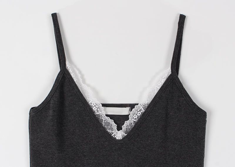 SLIP LACE SLEEVELESS