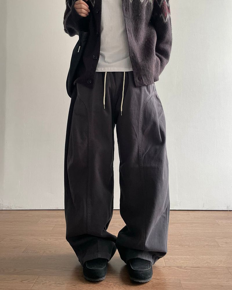 IDF（アイディーエフ）の「ボリューム リベット コットン パンツ（パンツ）」