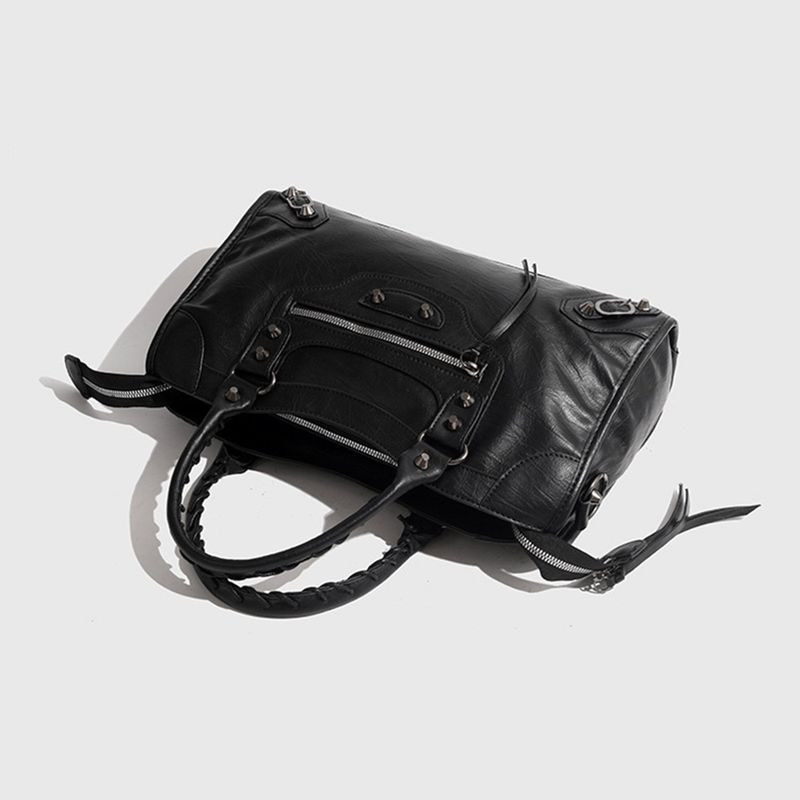 [Unisex] Stud Leather Cross Motor Bag