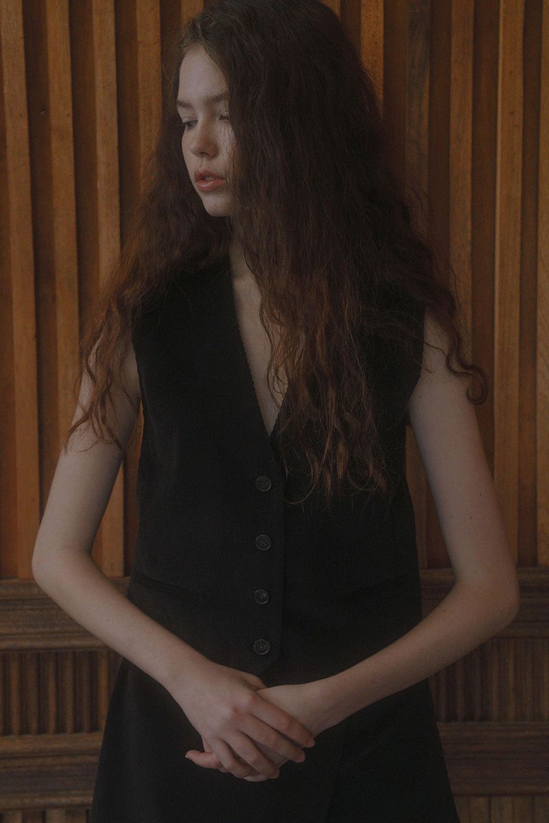 Early corduroy vest_black
