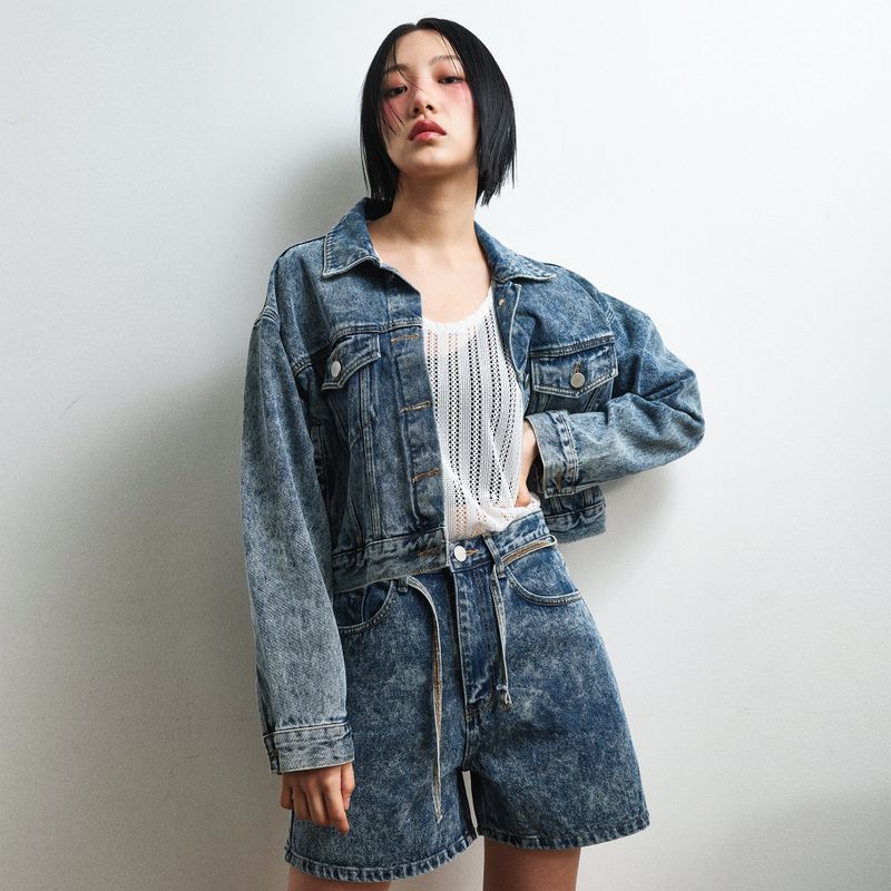 JINRO DENIM CROP TRUCKER JACKET 