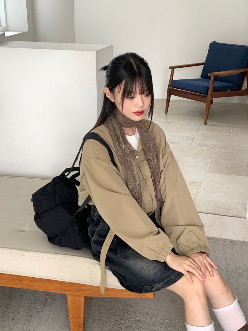 Kuka D-ring strap pocket crop zip-up jacket