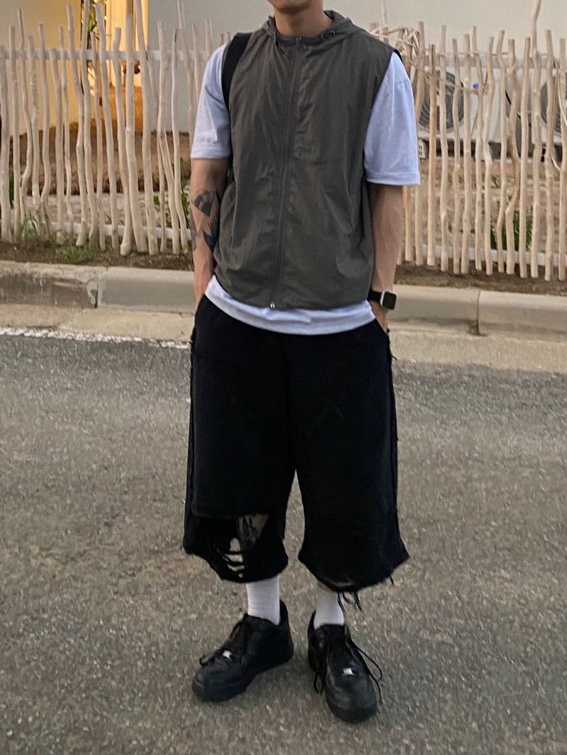 Cropped Nylon Hooded Vest 4C