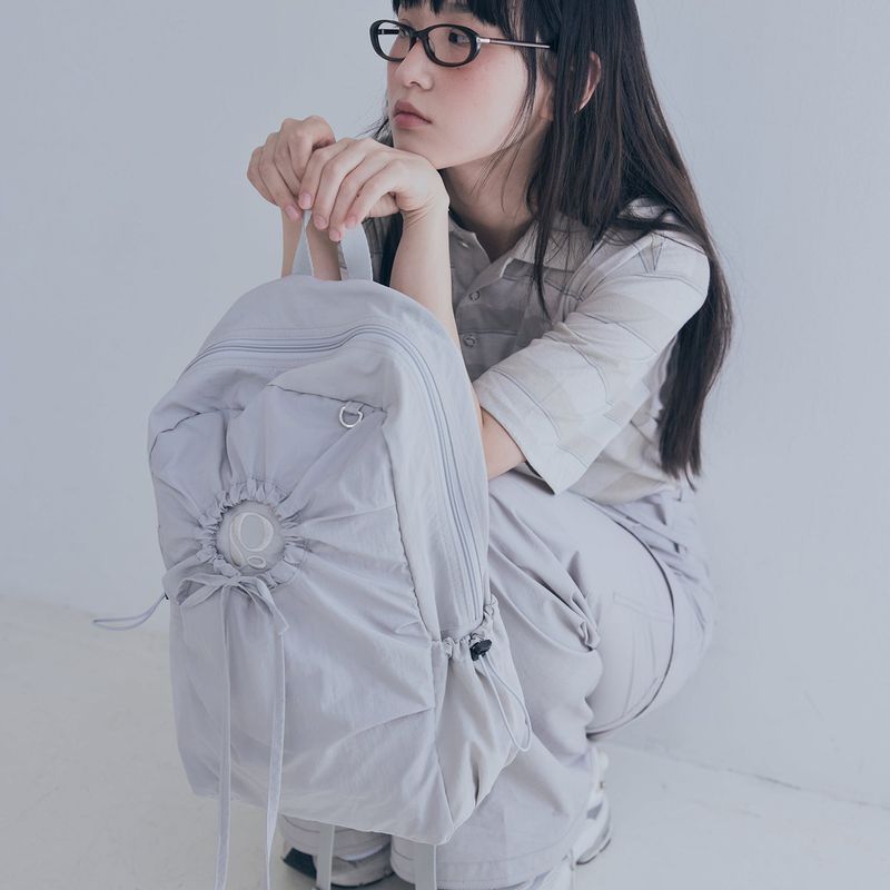 hole string po backpack (light grey)