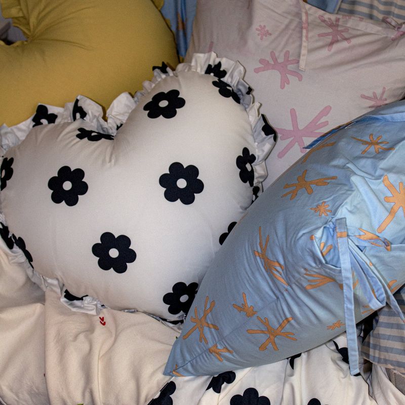 Heart Frill Cotton Cushions