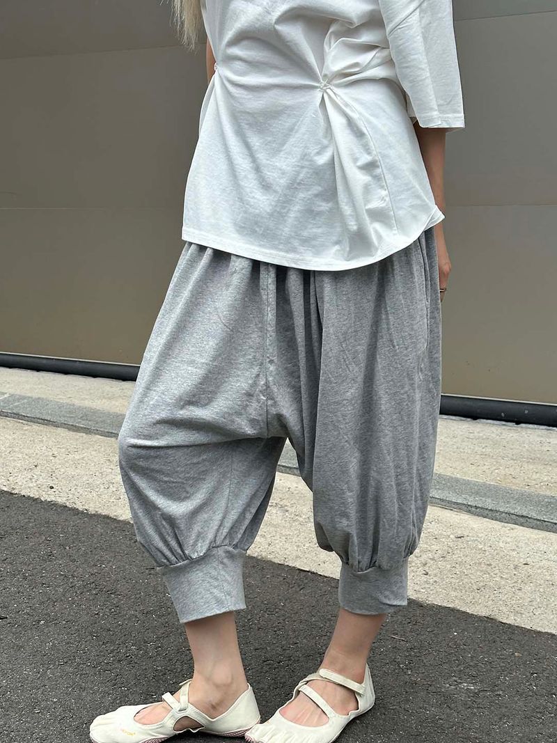 MUZESEOUL（ミューズソウル）の「Drape balloon capri pants(3color)（Pants）」