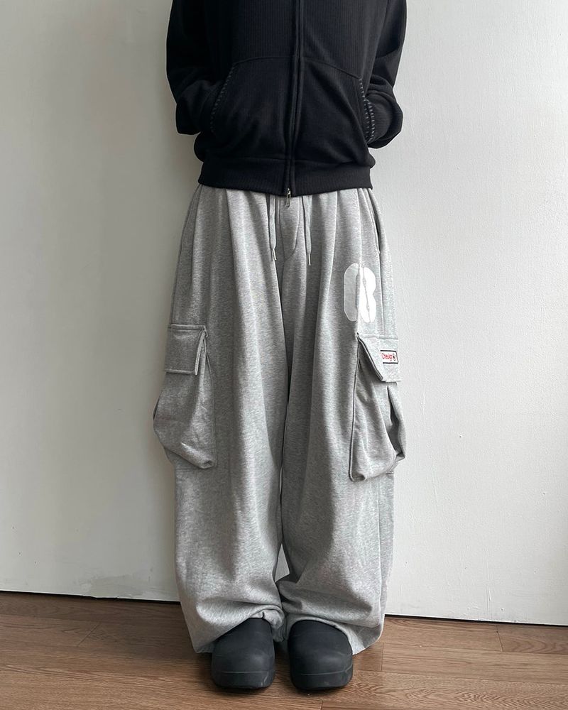 IDF（アイディーエフ）の「エンブリーカーゴスウェットパンツ（パンツ）」