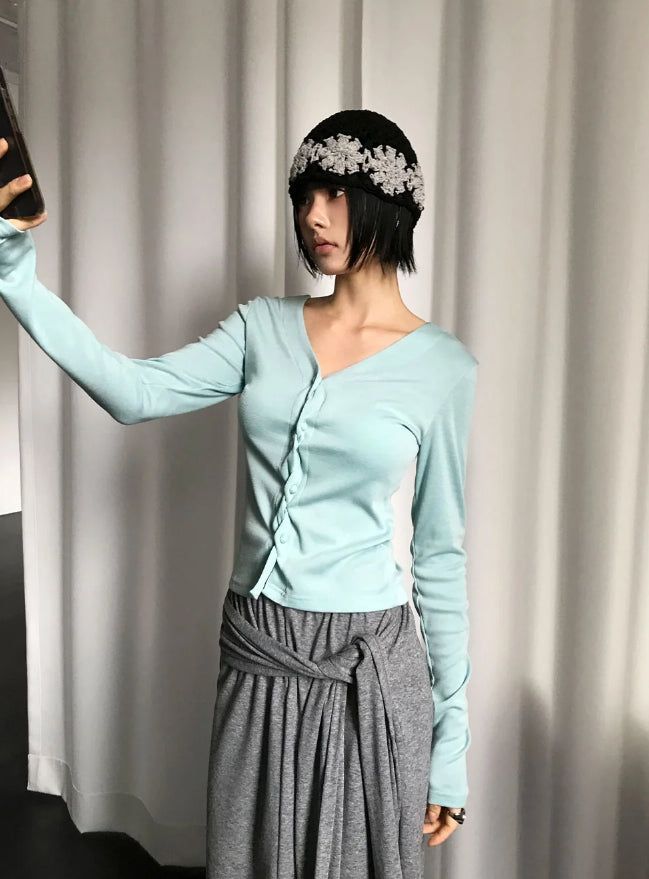 TWIST BUTTON CARDIGAN