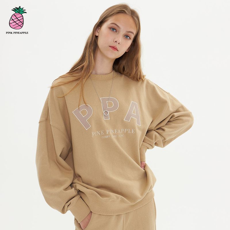 INITIAL LOGO SWEATSHIRT