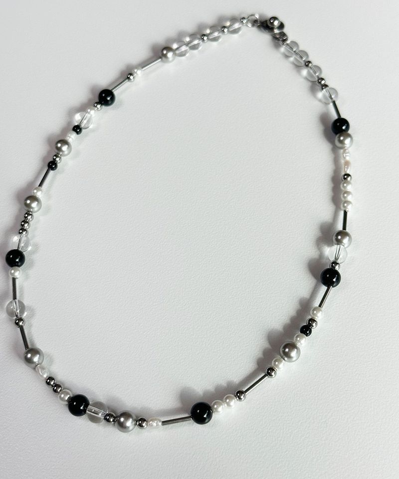 blackhole necklace