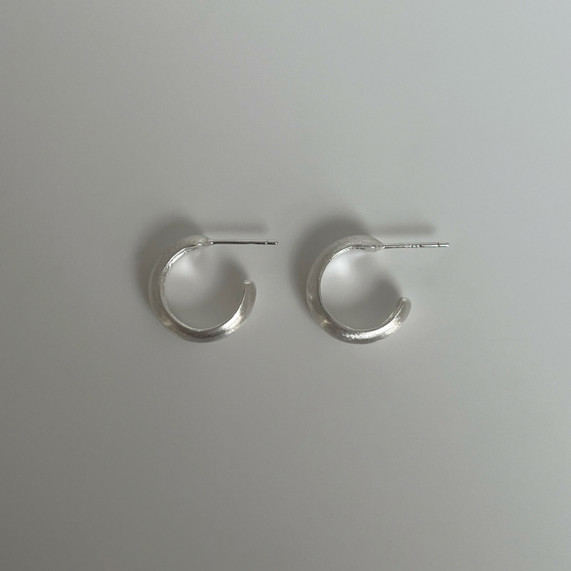 Fade earring (silver)