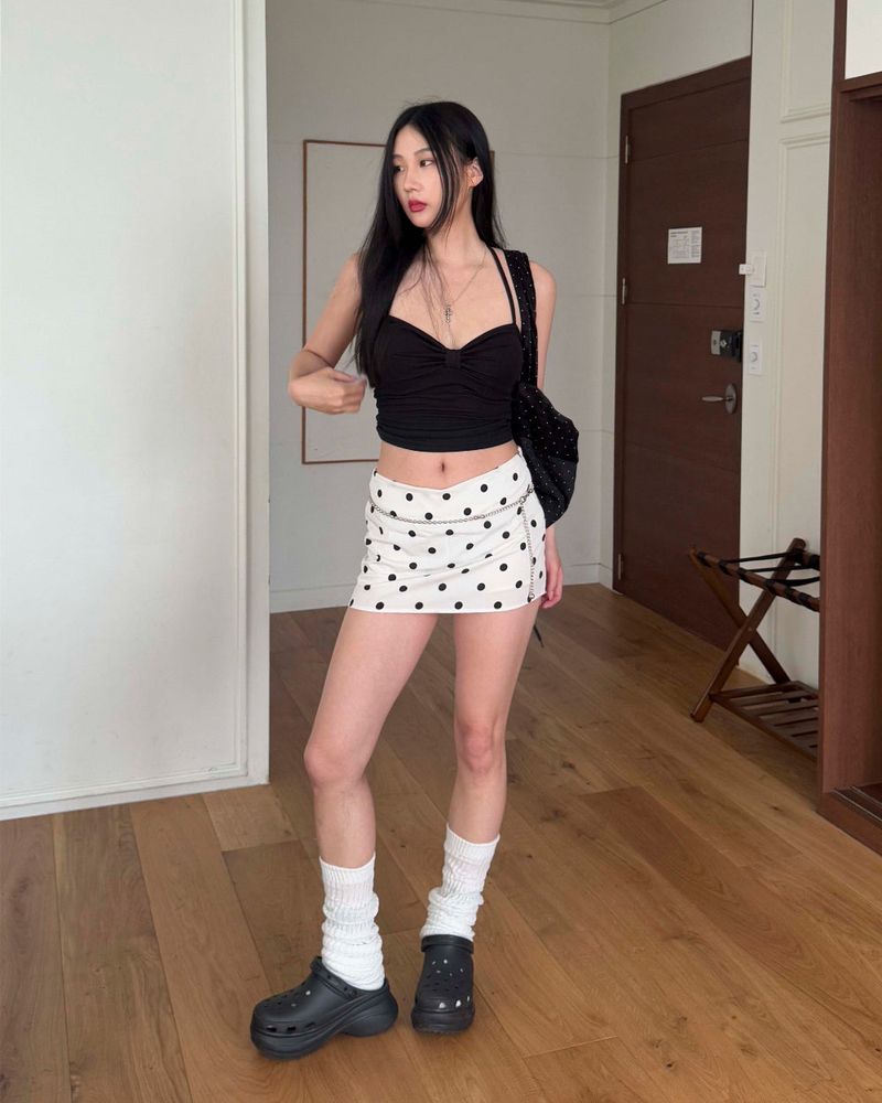 Dot mini skirt
