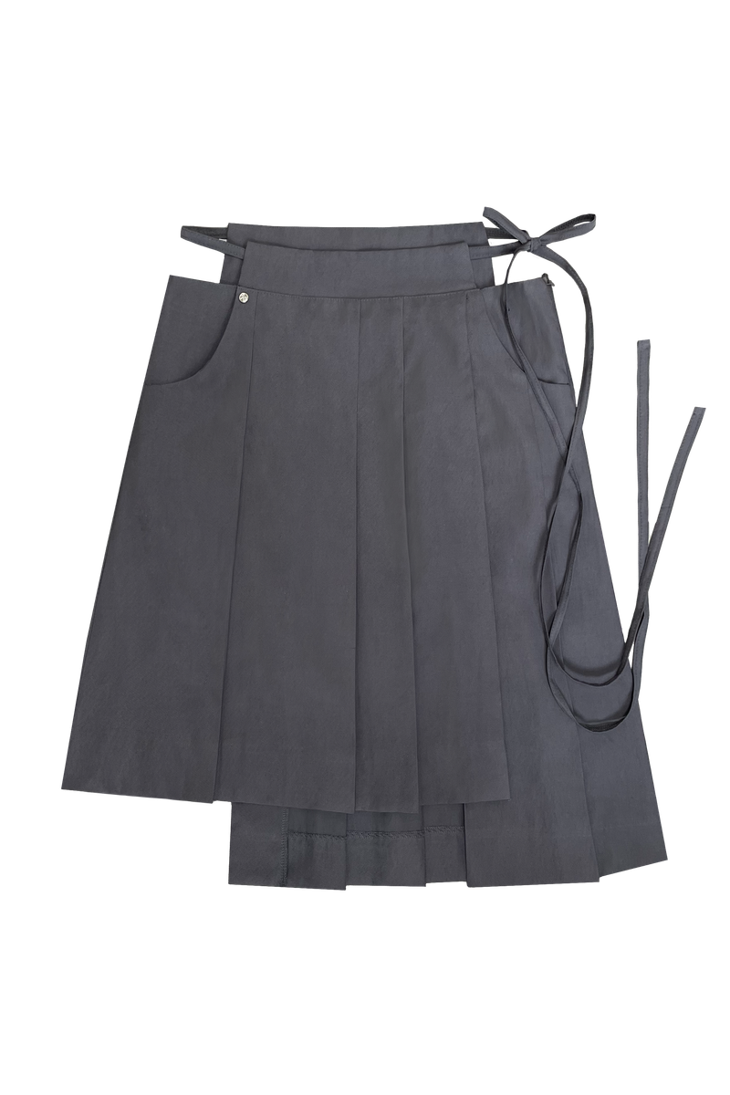 CHEMEHC（チェメッシ）の「ALLURING PLEATS SKIRT (GRAY)（Skirts）」