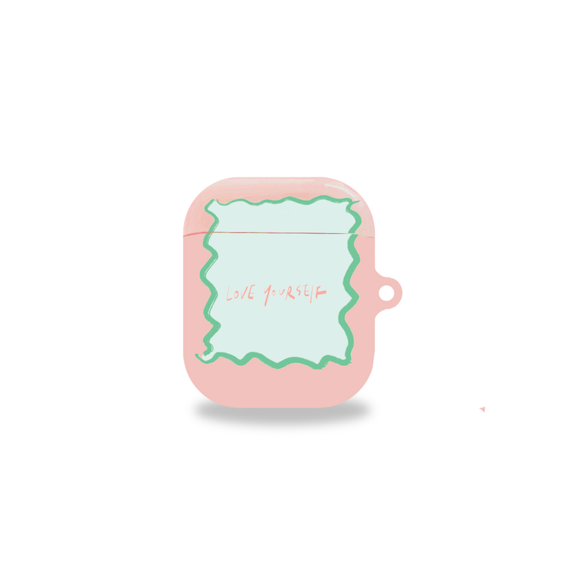 LOUMOI(ロウモイ)の「エアポッズ・バッズケース _ ピンクレター(スマホグッズ/小物)」