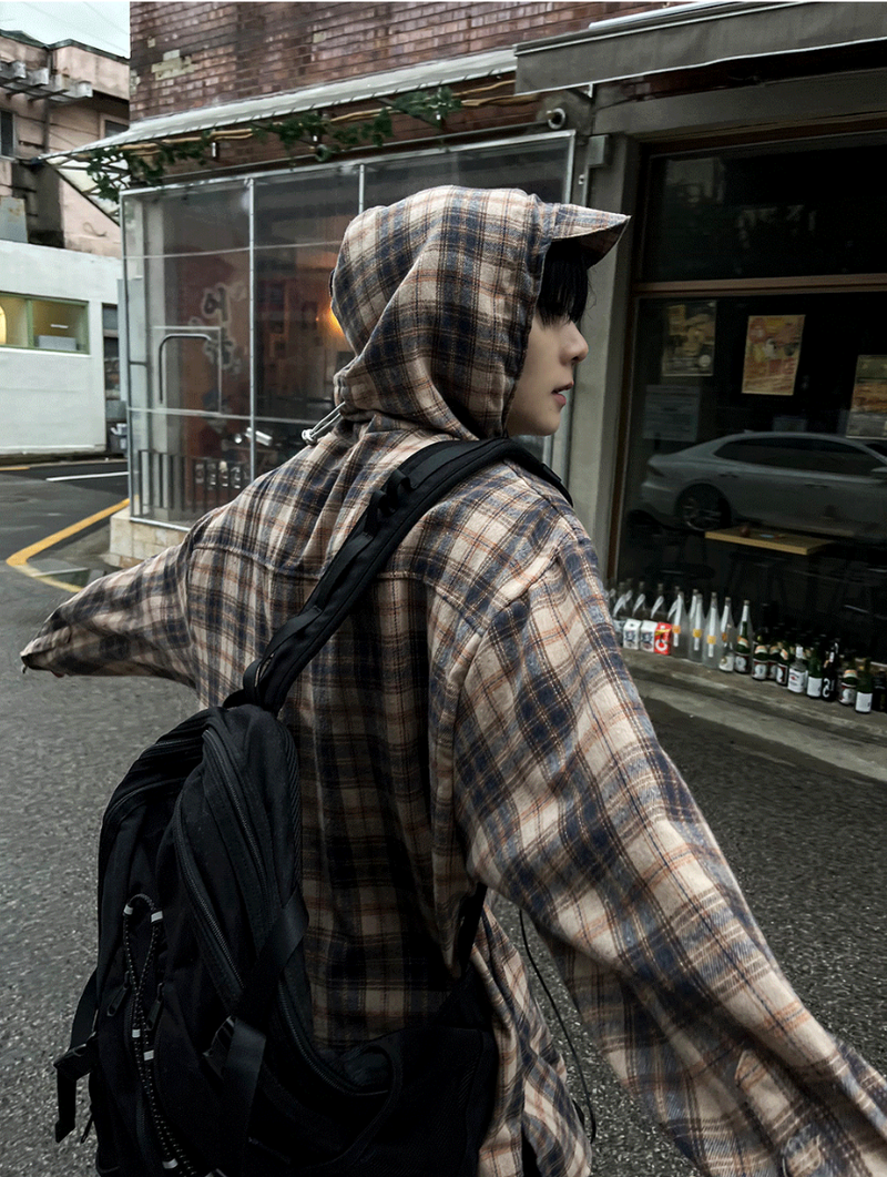lable hood check shirt