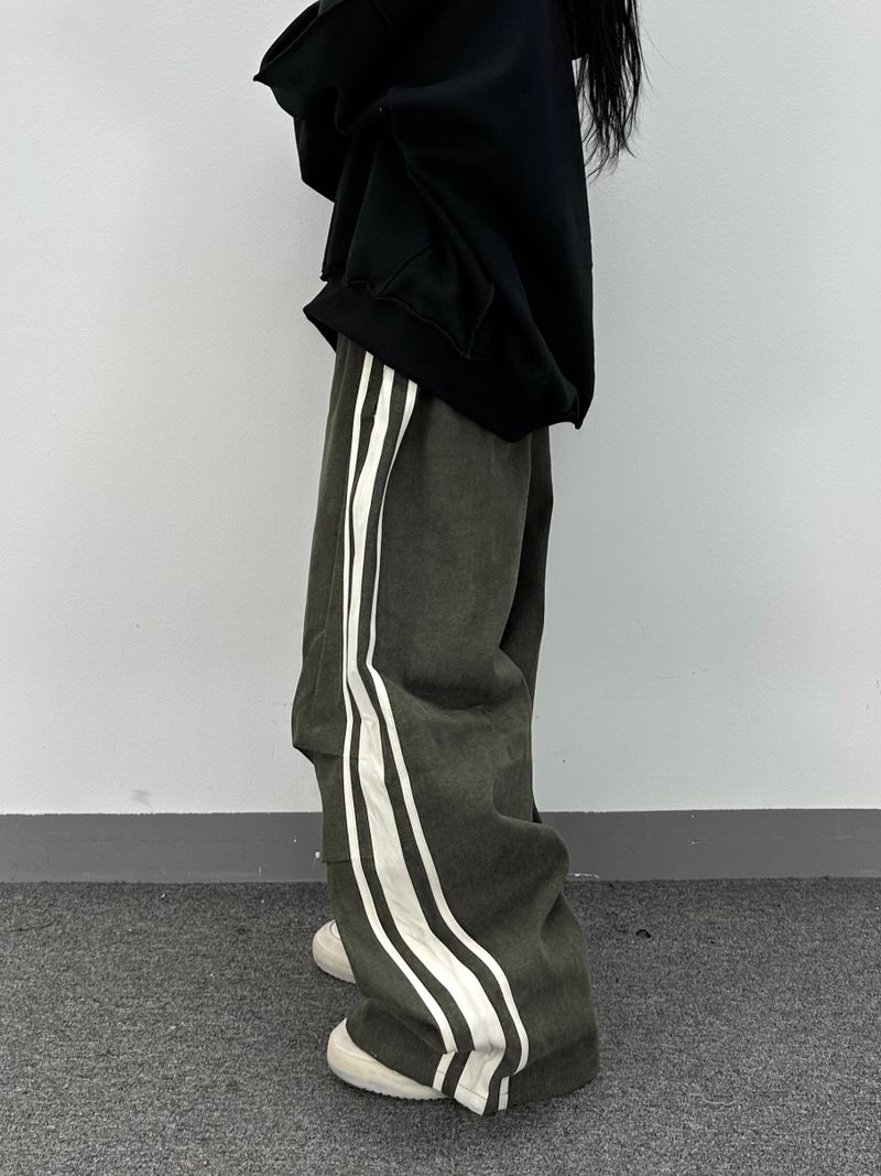 media track denim pants