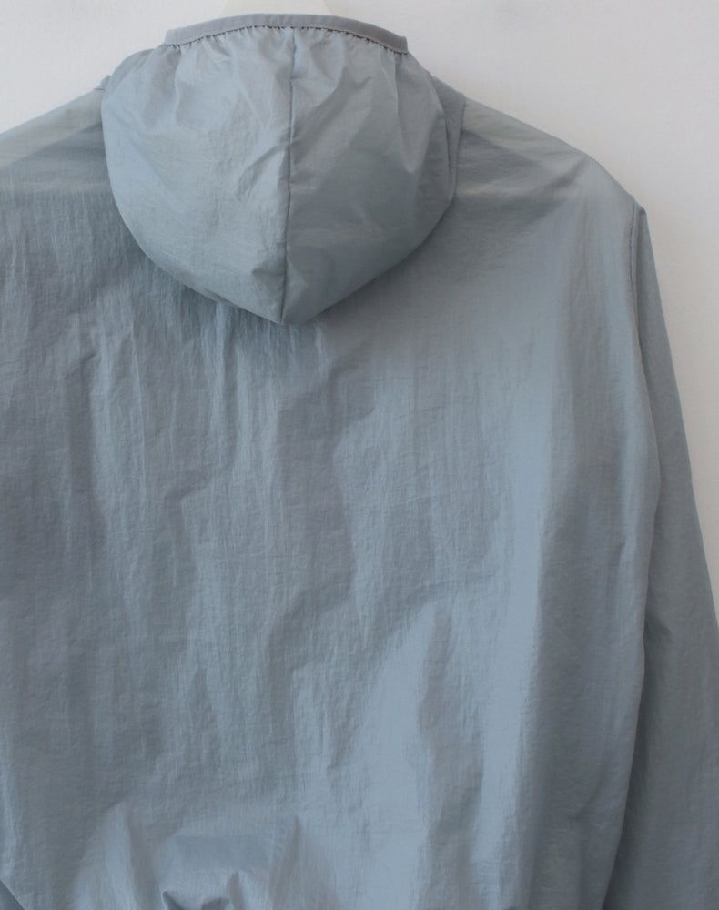 slit wind breaker
