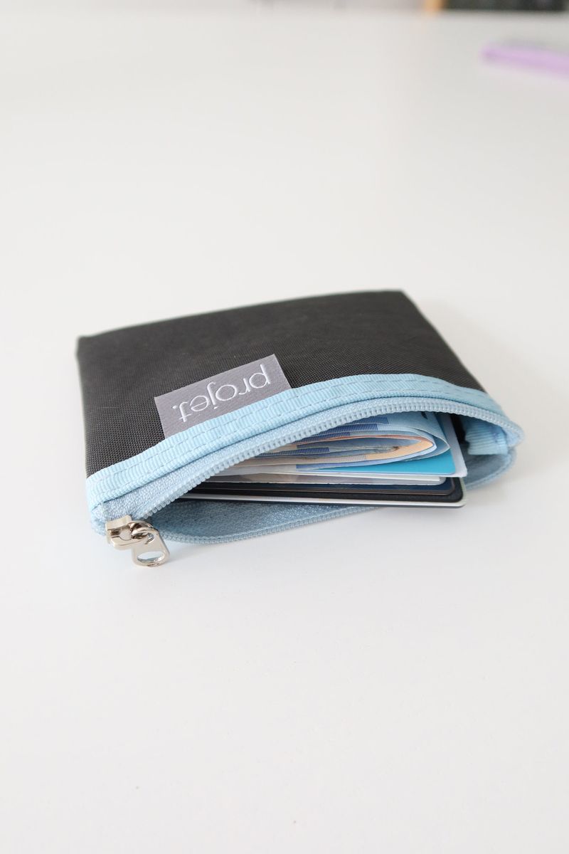 flat card pouch (charcoal)