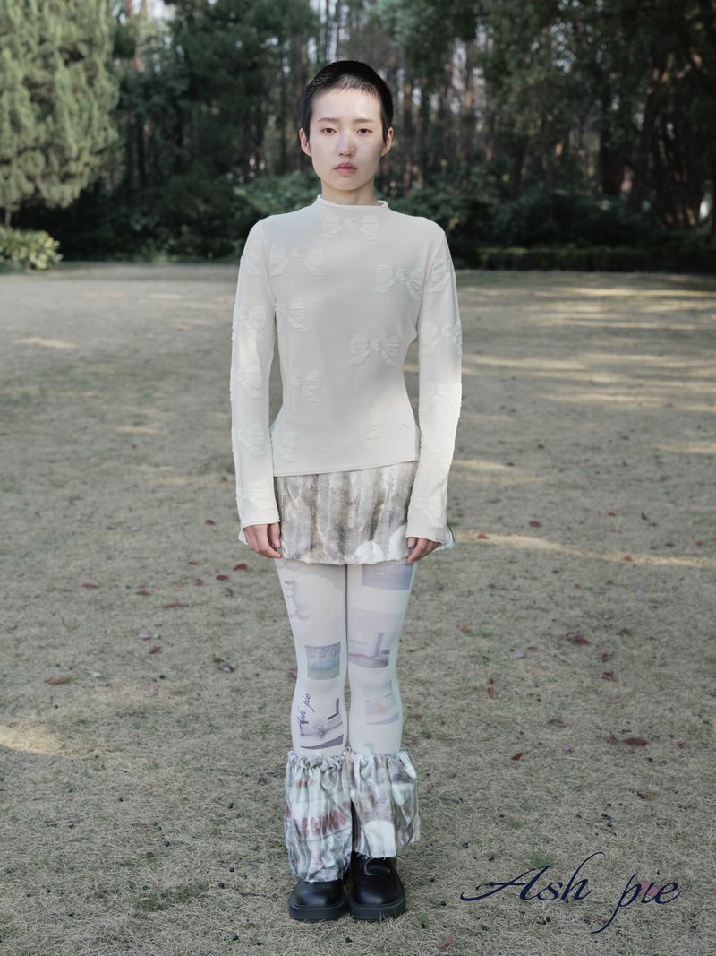 AW25 Air layer bow sweater