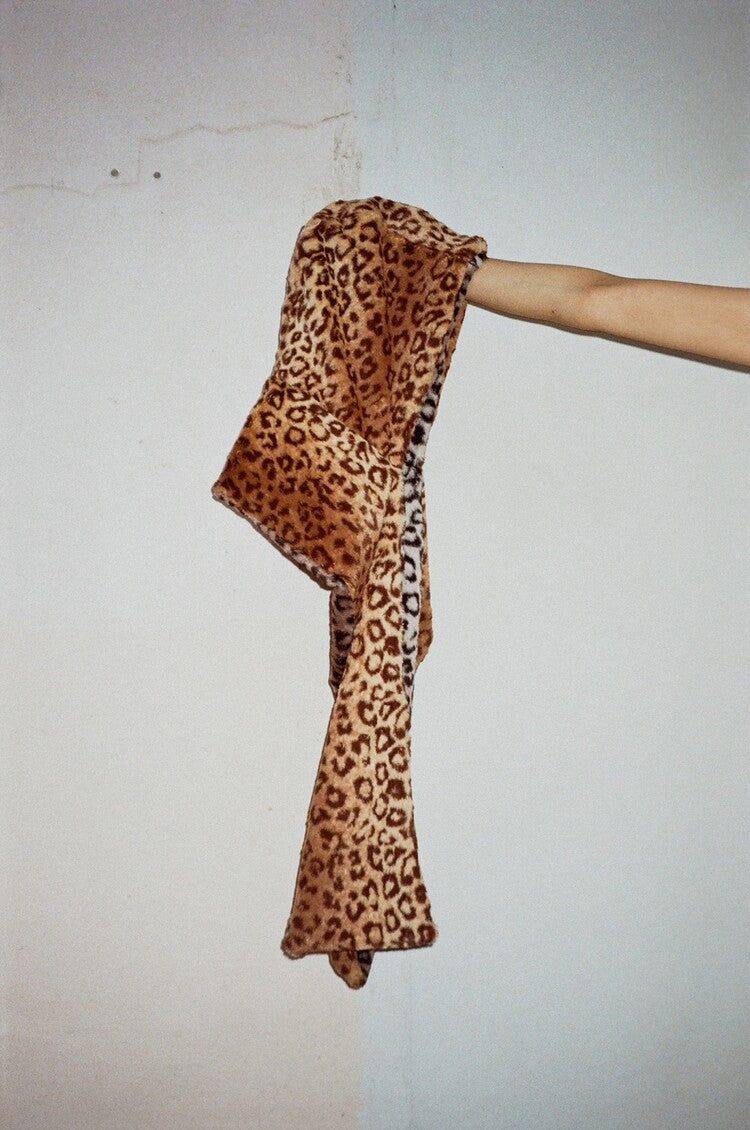 Leopard reversible hood muffler (brown)