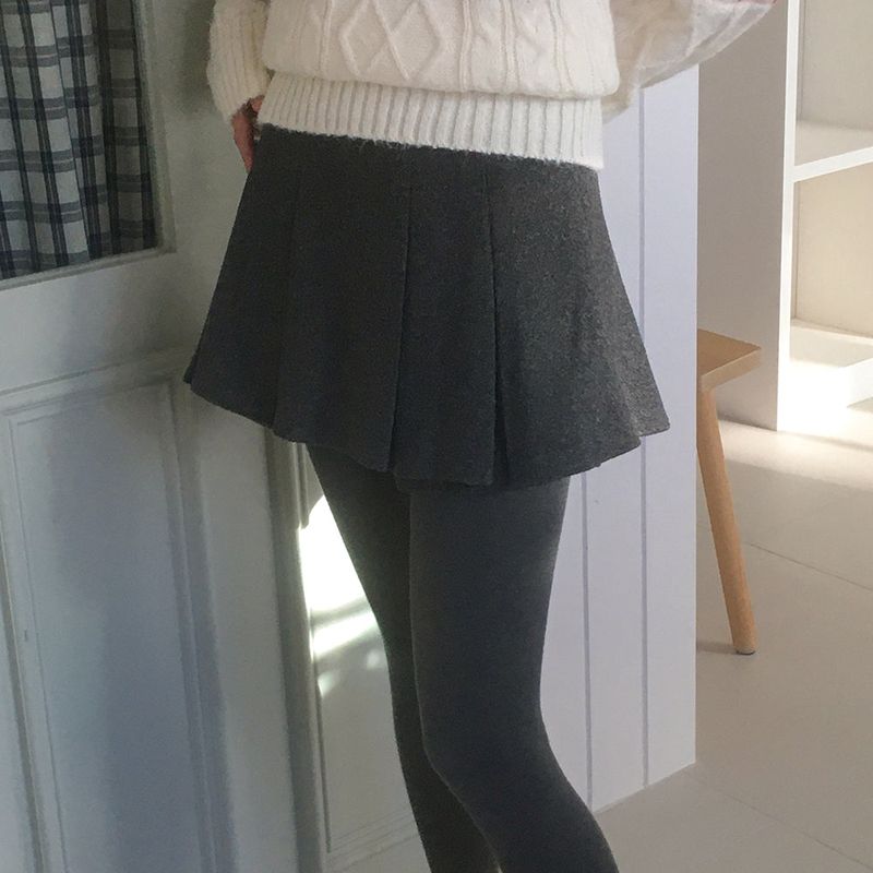 Cheekn woolen pintuck mini skirt