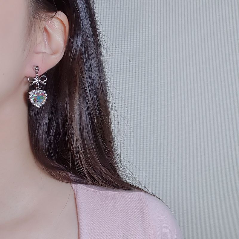 Rainbow Princess Heart Earring (Lovelyz Jiae Earring)