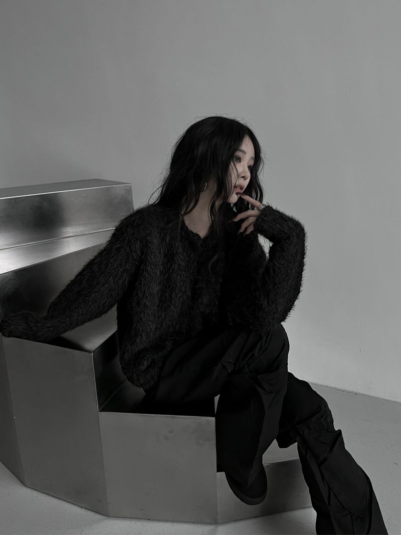fuzzy airy round knit cardigan (2color)