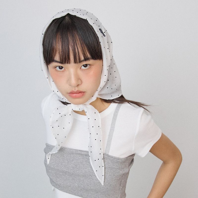 Dot pattern scarf_ivory