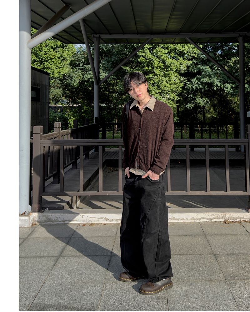 Orbit cut wide cotton pants