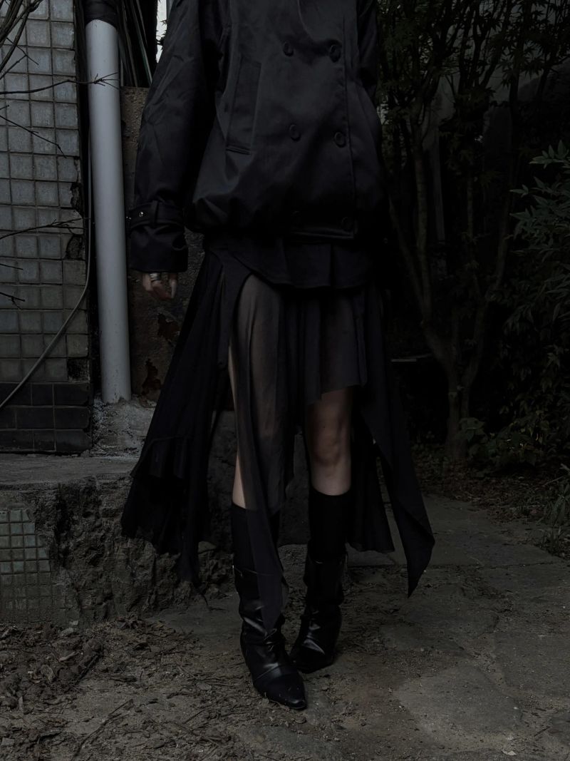 drop sleeveless see-through skirt