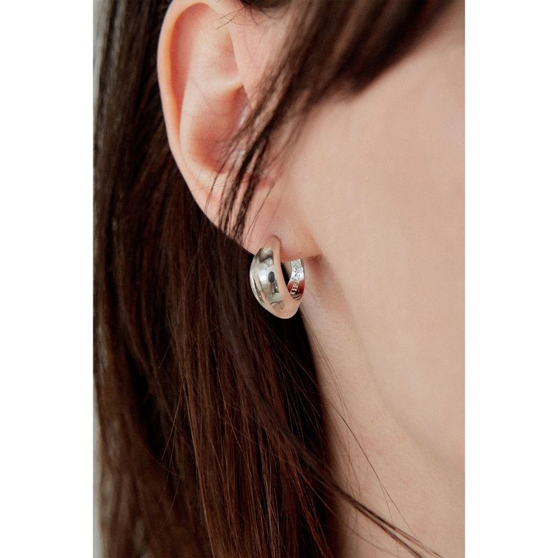 E.004/WAVY EARRING