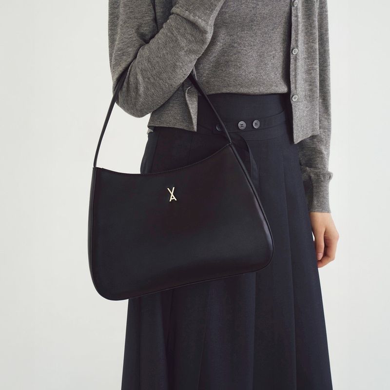 Lune Velo Hobo Bag Medium Black
