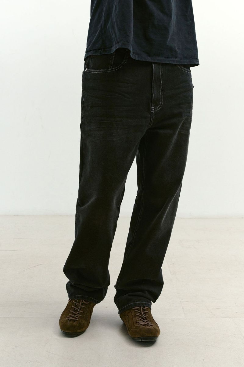 Loose Fit Tapered Denim Pants (Washed Black)