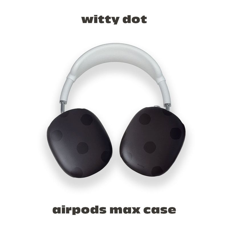 witty（ウィッティー）の「wittyドットエアポッズマックスケース (charcoal+black)（スマホグッズ/小物）」