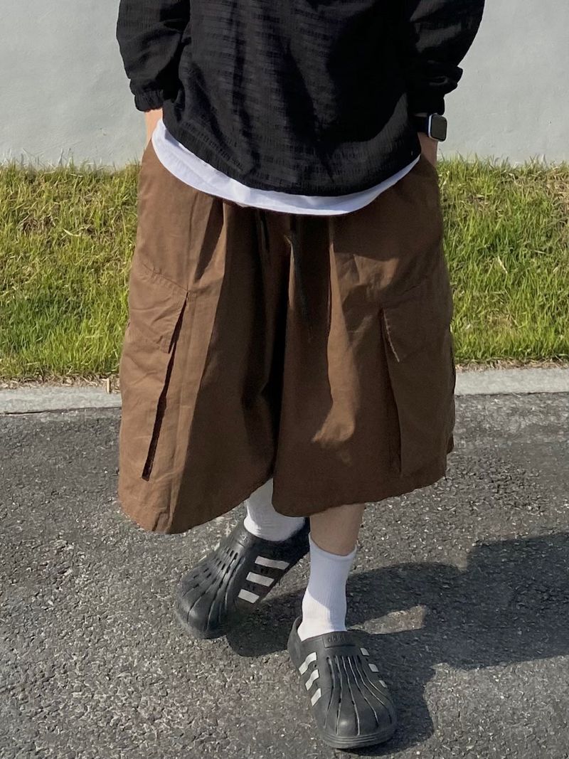 UNAIDUN（アネイダン）の「Super Big Cargo Bermuda Pants 5C（Pants）」