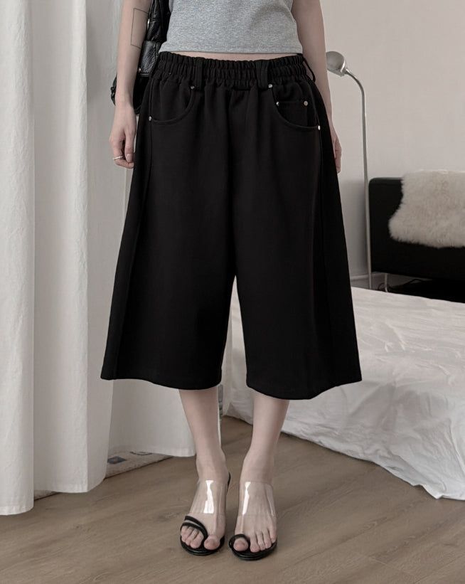 mnem（ムネム）の「(Unisex) DeBure Gory Bermuda Pants（Pants）」