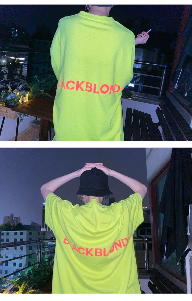 クラシックスプレーロゴTシャツ