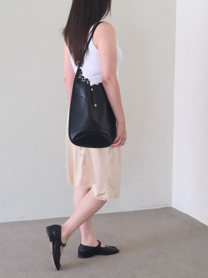 VIOLA Leather / BLACK