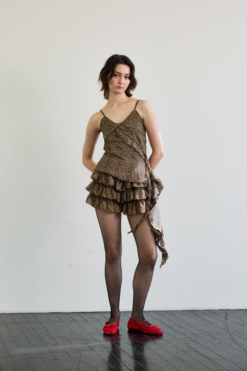 LEOPARD FRILL SLEEVELESS TOP / BROWN
