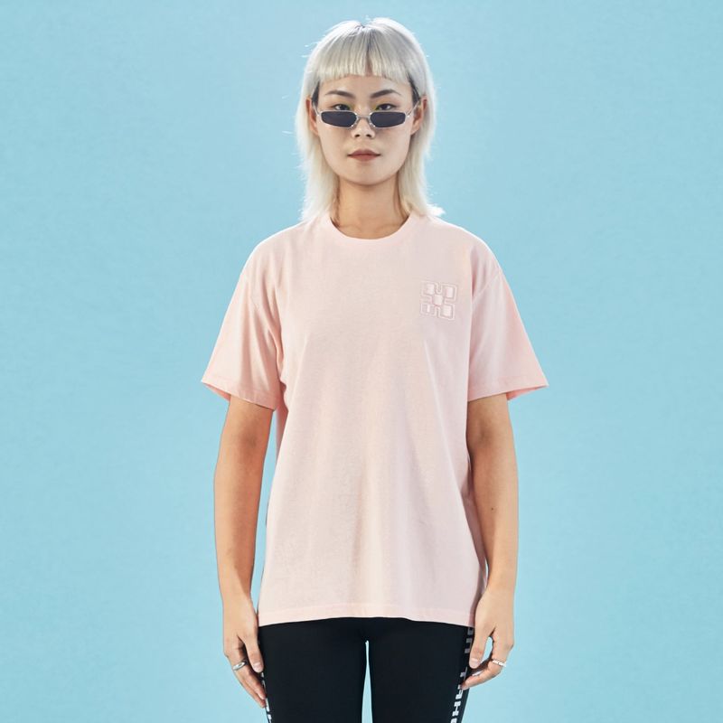 TAKEON（テイクオン）の「CLOVER（Tops）」